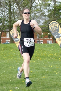 Me running at Ashington triathlon 2011