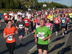 Crowd of runners at the Blaydon race